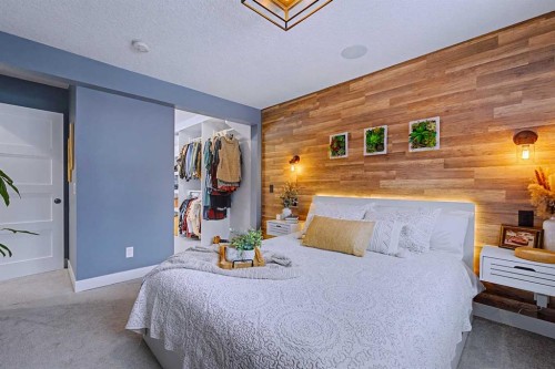 32 Sinclair Crescent Sw, Calgary, AB - Indoor Photo Showing Bedroom