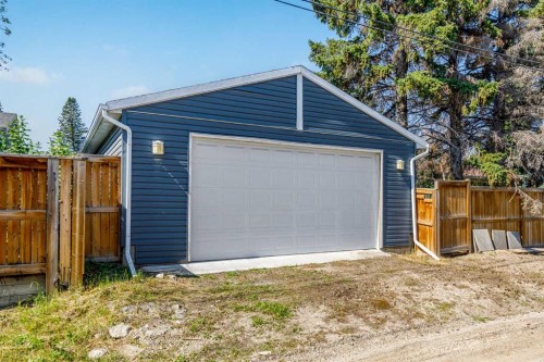 32 Sinclair Crescent Sw, Calgary, AB - Outdoor With Exterior