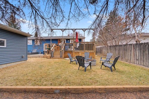 32 Sinclair Crescent Sw, Calgary, AB - Outdoor