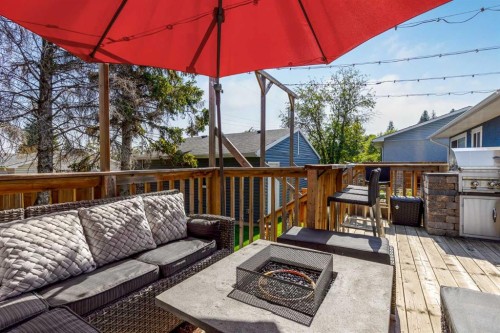 32 Sinclair Crescent Sw, Calgary, AB - Outdoor With Deck Patio Veranda With Exterior