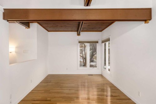 15 A Arlington Bay Se, Calgary, AB - Indoor Photo Showing Other Room