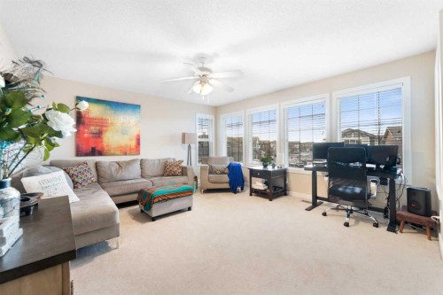 46 Autumn Circle Se, Calgary, AB - Indoor Photo Showing Living Room