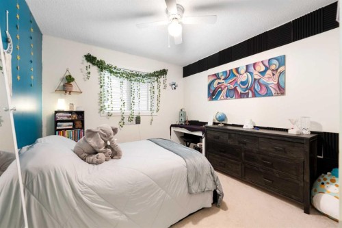 46 Autumn Circle Se, Calgary, AB - Indoor Photo Showing Bedroom