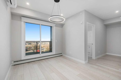 612-8230 Broadcast Avenue, Calgary, AB - Indoor Photo Showing Other Room