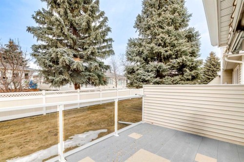 1025 Shawnee Road Sw, Calgary, AB - Outdoor