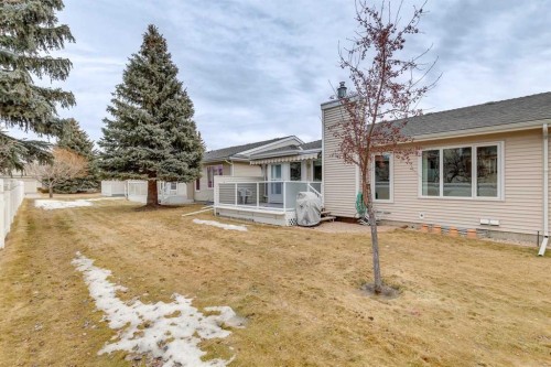 1025 Shawnee Road Sw, Calgary, AB - Outdoor