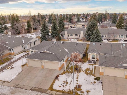 1025 Shawnee Road Sw, Calgary, AB - Outdoor With View