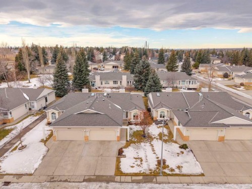 1025 Shawnee Road Sw, Calgary, AB - Outdoor With View
