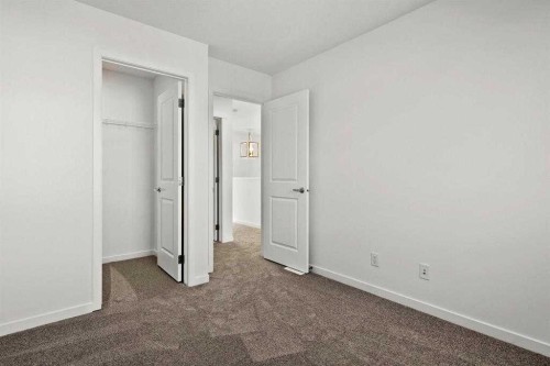 640 Masters Road Se, Calgary, AB - Indoor Photo Showing Other Room
