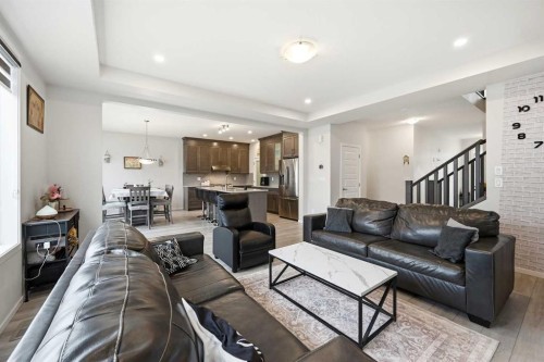 717 Windrow Manor Sw, Airdrie, AB 