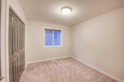 53 Sherwood Square Nw, Calgary, AB 