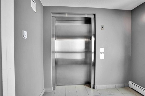 6415-302 Skyview Ranch Drive Ne, Calgary, AB - Indoor Photo Showing Other Room