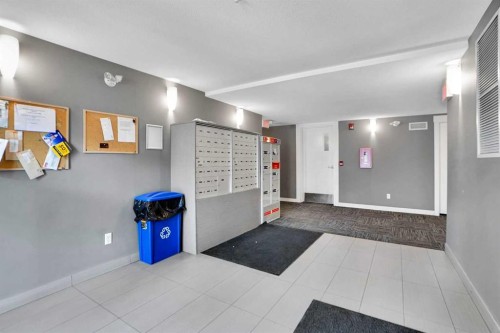 6415-302 Skyview Ranch Drive Ne, Calgary, AB - Indoor Photo Showing Other Room