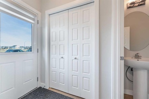747 Creekside Boulevard Sw, Calgary, AB - Indoor Photo Showing Bathroom