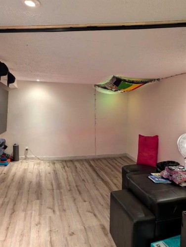 272 Abinger Crescent Ne, Calgary, AB - Indoor