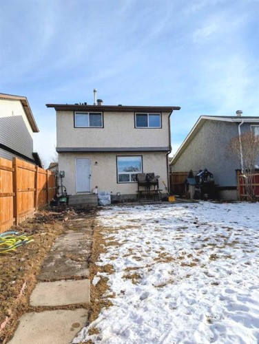 272 Abinger Crescent Ne, Calgary, AB - Outdoor