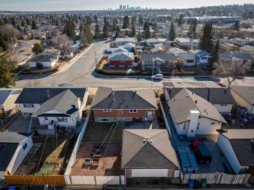 256 Huntridge Road Ne, Calgary, AB - Outdoor With View