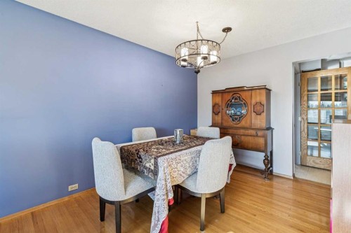 256 Huntridge Road Ne, Calgary, AB - Indoor Photo Showing Dining Room