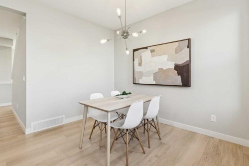 438 South Shore Drive, Chestermere, AB - Indoor Photo Showing Dining Room