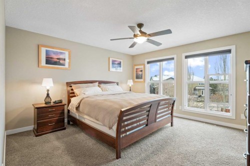 199 Cranarch Landing Se, Calgary, AB - Indoor Photo Showing Bedroom