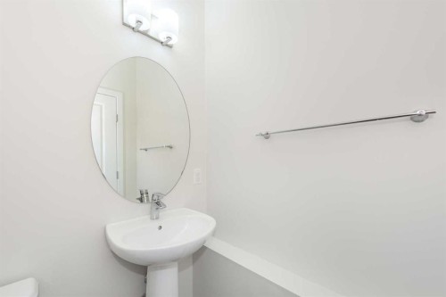 110 Skyview Ranch Boulevard Ne, Calgary, AB - Indoor Photo Showing Bathroom