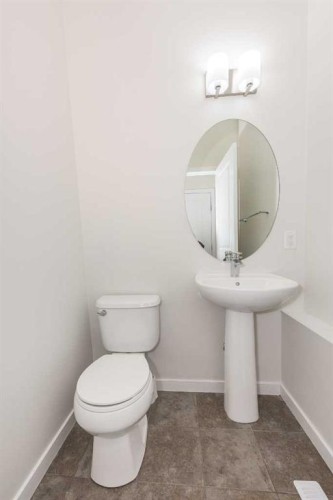 110 Skyview Ranch Boulevard Ne, Calgary, AB - Indoor Photo Showing Bathroom