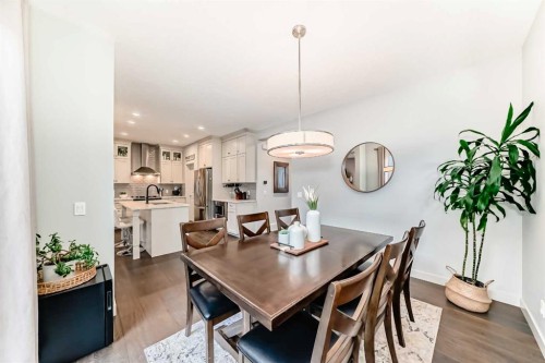 743 Shawnee Drive Sw, Calgary, AB - Indoor Photo Showing Dining Room