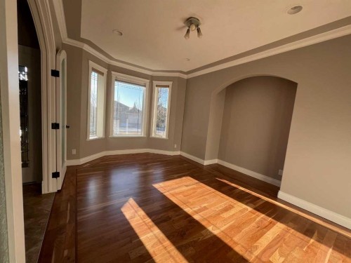 75 Royal Abbey Rise Nw, Calgary, AB - Indoor Photo Showing Other Room