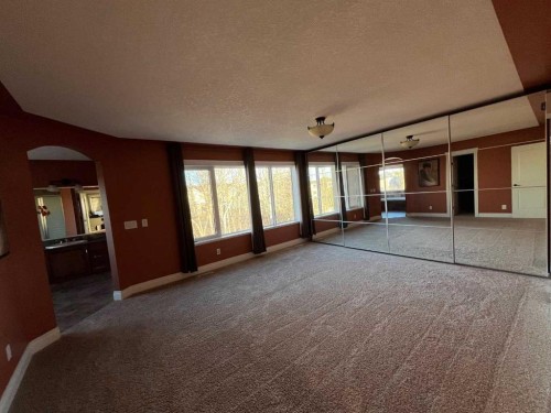 75 Royal Abbey Rise Nw, Calgary, AB - Indoor Photo Showing Other Room