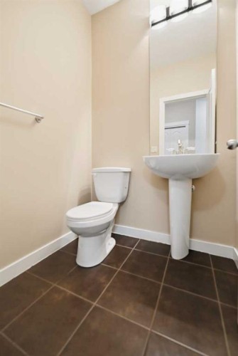 55 Skyview Shores Road Ne, Calgary, AB - Indoor Photo Showing Bathroom