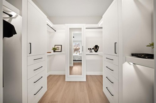 2528 7 Avenue Nw, Calgary, AB - Indoor