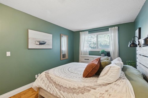 3-5315 53 Avenue Nw, Calgary, AB - Indoor Photo Showing Bedroom