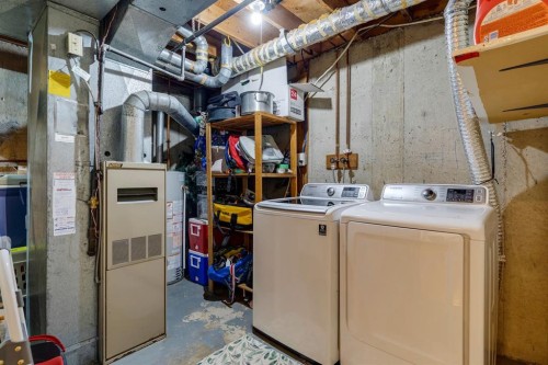 3-5315 53 Avenue Nw, Calgary, AB - Indoor Photo Showing Laundry Room