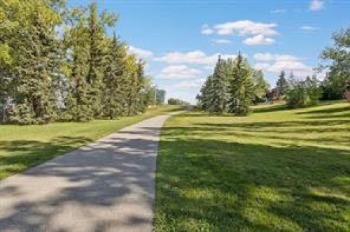 3-5315 53 Avenue Nw, Calgary, AB - Outdoor With View