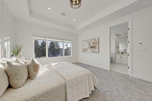 911 22 Avenue Nw, Calgary, AB - Indoor Photo Showing Bedroom
