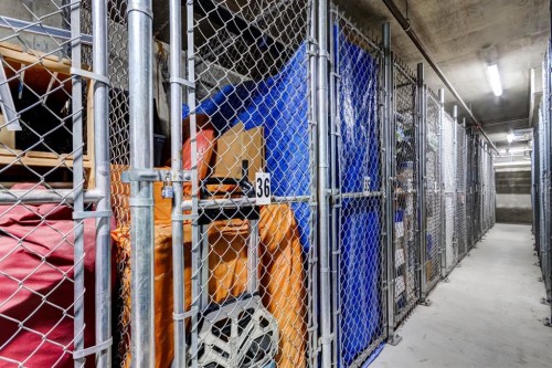 203-2144 Paliswood Road Sw, Calgary, AB - Indoor With Storage