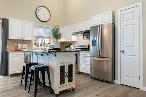 20 Willow Brook Crescent Nw, Airdrie, AB 