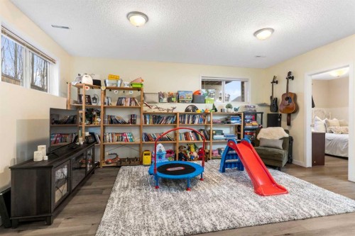 20 Willow Brook Crescent Nw, Airdrie, AB 