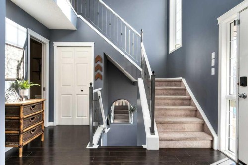 28 Everstone Way Sw, Calgary, AB - Indoor Photo Showing Other Room