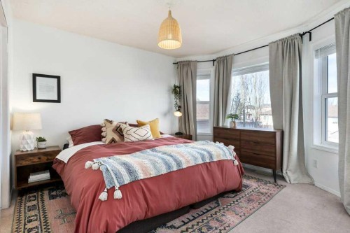 28 Everstone Way Sw, Calgary, AB - Indoor Photo Showing Bedroom