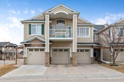 42 Royal Birch Mount NW Calgary, AB T3G 5W9