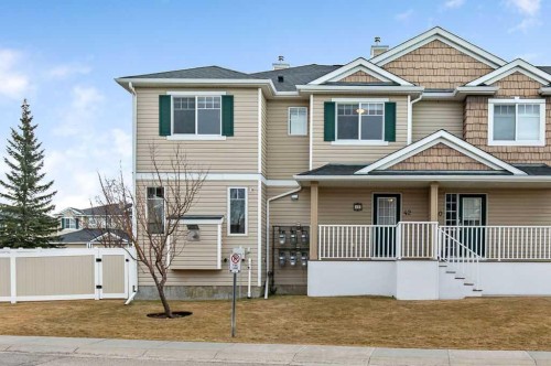 42 Royal Birch Mount Nw, Calgary, AB - Outdoor With Facade