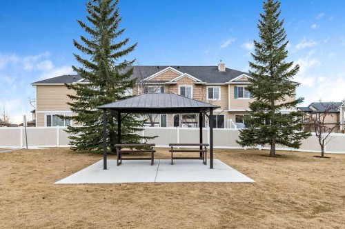 42 Royal Birch Mount Nw, Calgary, AB - Outdoor