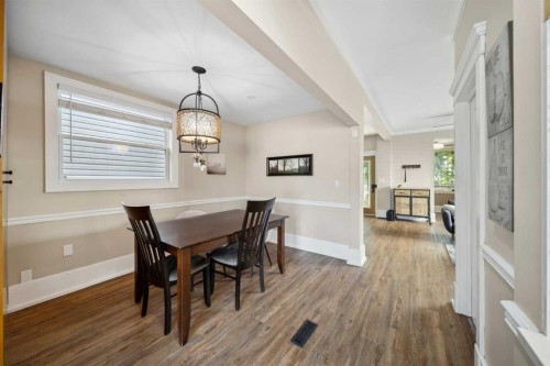 412 17 Avenue Nw, Calgary, AB - Indoor Photo Showing Dining Room