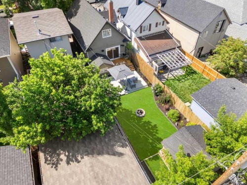 412 17 Avenue Nw, Calgary, AB - Outdoor