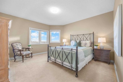 57 Edelweiss Point Nw, Calgary, AB - Indoor Photo Showing Bedroom