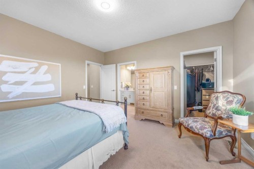57 Edelweiss Point Nw, Calgary, AB - Indoor Photo Showing Bedroom