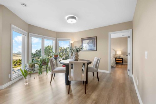 57 Edelweiss Point Nw, Calgary, AB - Indoor Photo Showing Dining Room