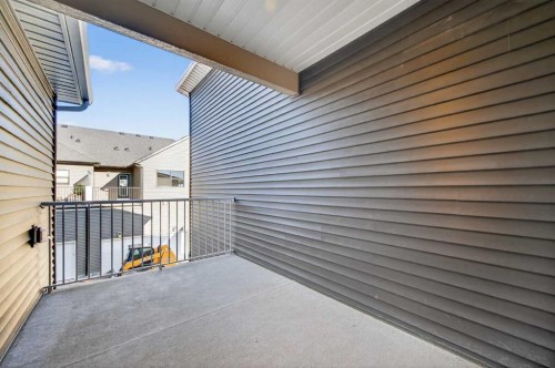 2230 Bayview Drive, Airdrie, AB - Outdoor With Exterior