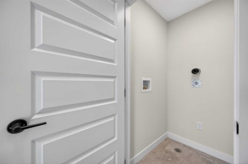 2230 Bayview Drive, Airdrie, AB - Indoor Photo Showing Other Room